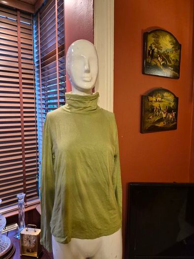 B.Young Turtleneck
