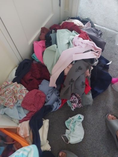 Girls clothing 5-6 years