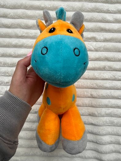 Palz Orange Plush Soft Giraffe His neck is a bit too loose Used Please look at the pictures