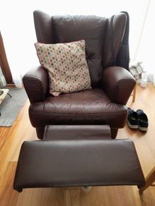 Brown Leather Recliner Armchair FREE