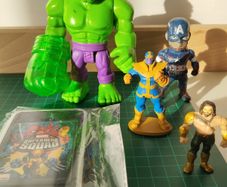 Marvel & DC Mini Heroes Bundle