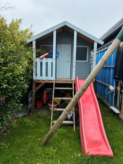 Kids tree house