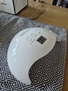 Gel nail lamp