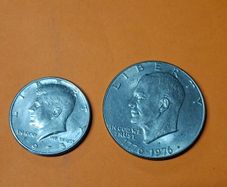 Coins - Usa X 2 , ( Reduced)