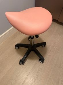 Saddle stool