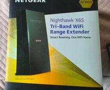 Wifi extender Netgear 3 band