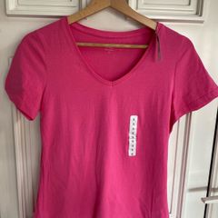ladies fitted pink tshirt