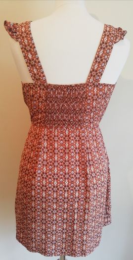 Ladies Mizzelle Floral Top Size 8 New Without Tags