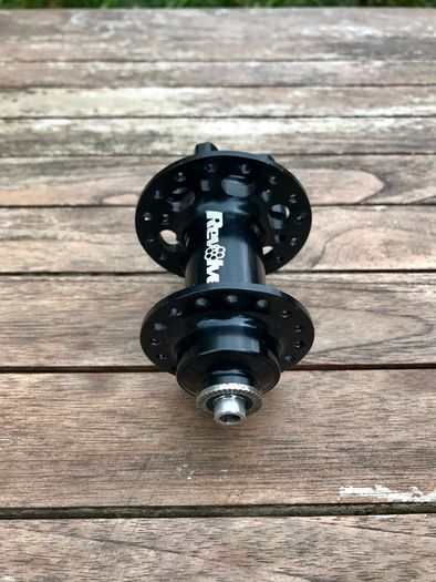 DMR Revolver Front Hub