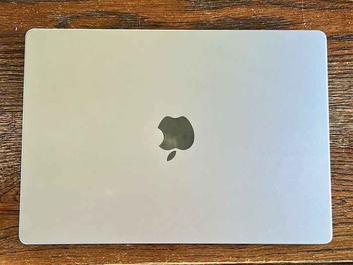 Apple Macbook Pro 14" (2021) M1 Pro 16/512GB 95%BH