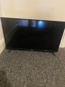 32" smart tv akai