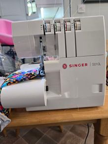 Singer overlocker