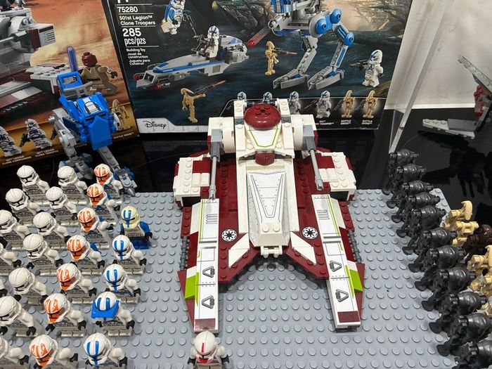 Lego starwars clone bundle with collectable figures