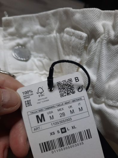 stradivarius white baggy jeans