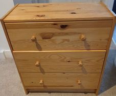 chest of drawers