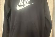 Nike hoodie size L