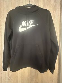 Nike hoodie size L
