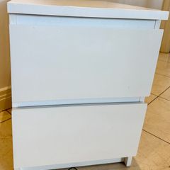 white side locker