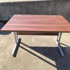 Office Desks Like New in Waterford