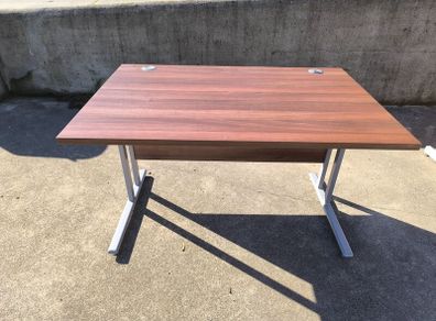 Office Desks Like New in Waterford