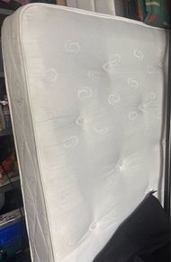 Double mattress free