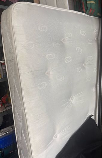 Double mattress free