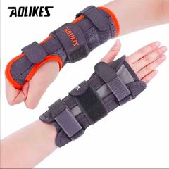 Carpal Tunnel Wrist Brace with 3 Straps Metal Splint Support