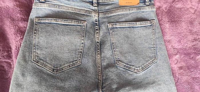 Stradivarius Mom Slim jeans size 10