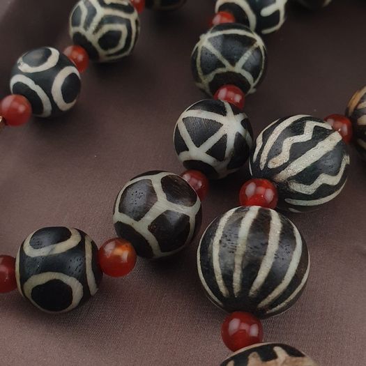 Antique Burmese Pumtek Pyu Petrified Wood Beads Necklace