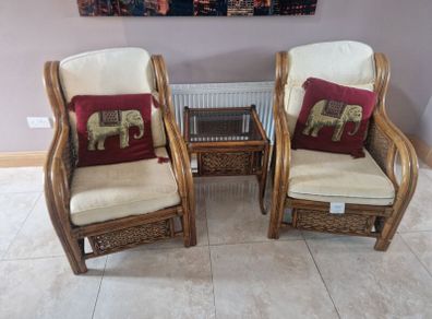 sun room conersavtory two piece set with table