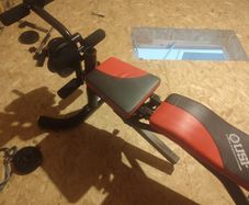 Adjustable weight bench