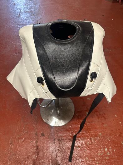 Honda VFR1200f Bagster leather tank cover