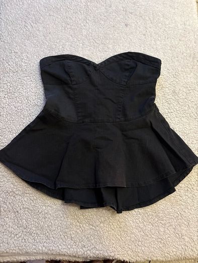 Strapless top