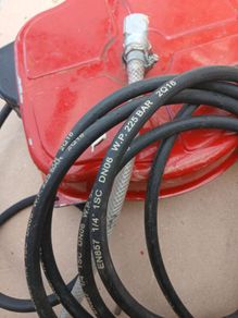 retractable air line