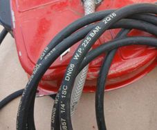 retractable air line