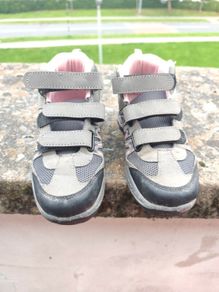 Girls hiking boots