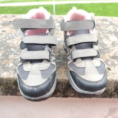 Girls hiking boots