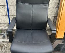 leather office chair few marks