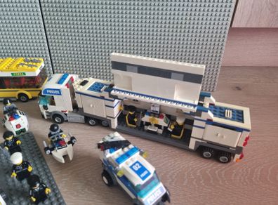 LEGO City Police + Fire Brigade bundle
