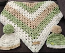 Handmade Crochet Baby Blankets & Beanies