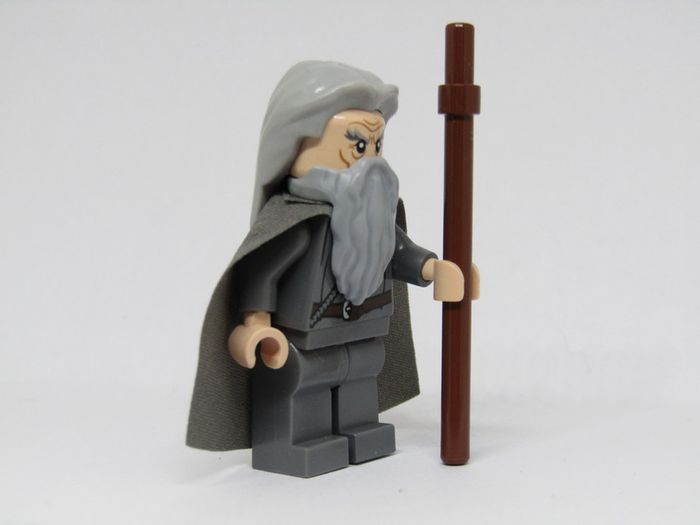 LEGO Gandalf the Grey Minifigure The Hobbit And The Lord of the Rings Set 79014 Brand New From Set Never Displayed