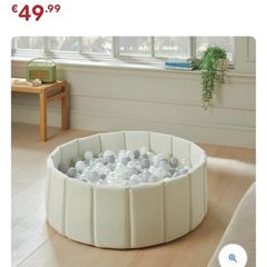 Ball pit