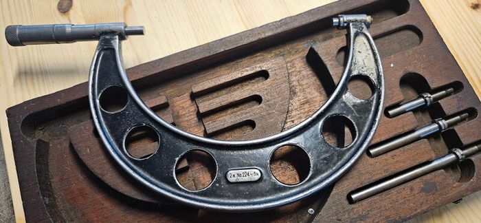 5 boxed micrometers, Starrett and M&W