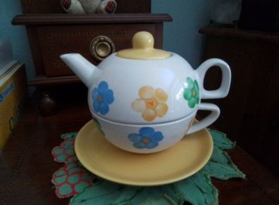 Tea 4 One Teapot + Cup&Saucer