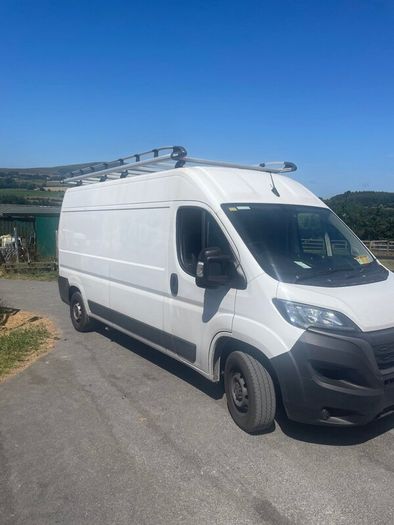 Rhino roof rack and ladder like new