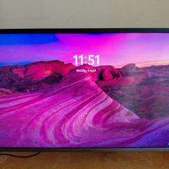 32inch Samsung 4K Monitor and Premium Desk Mount