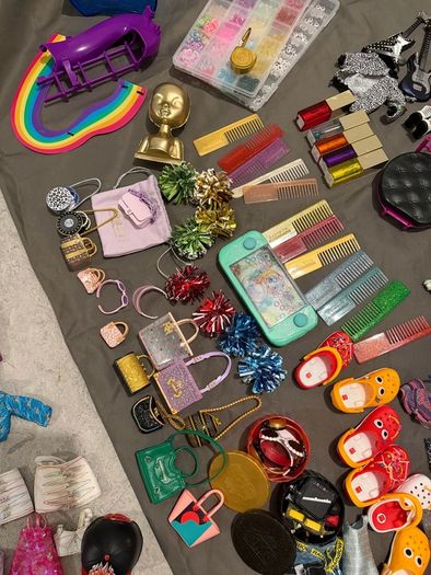 Rainbow high accessories and few dolls