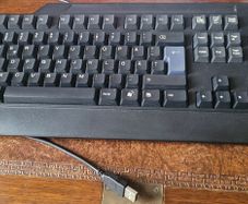 Good quality keyboard by Lenovo - Finnish region characters