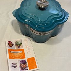 Le creuset Fafa 2L pot in Teal/ Carribean