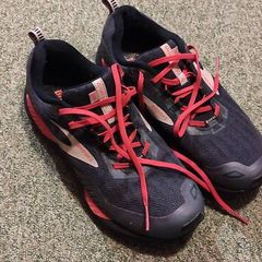Brooks Cascadia 15 trail runners